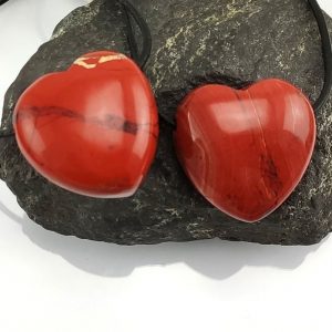 Herz 30 mm aus Rotem Jaspis